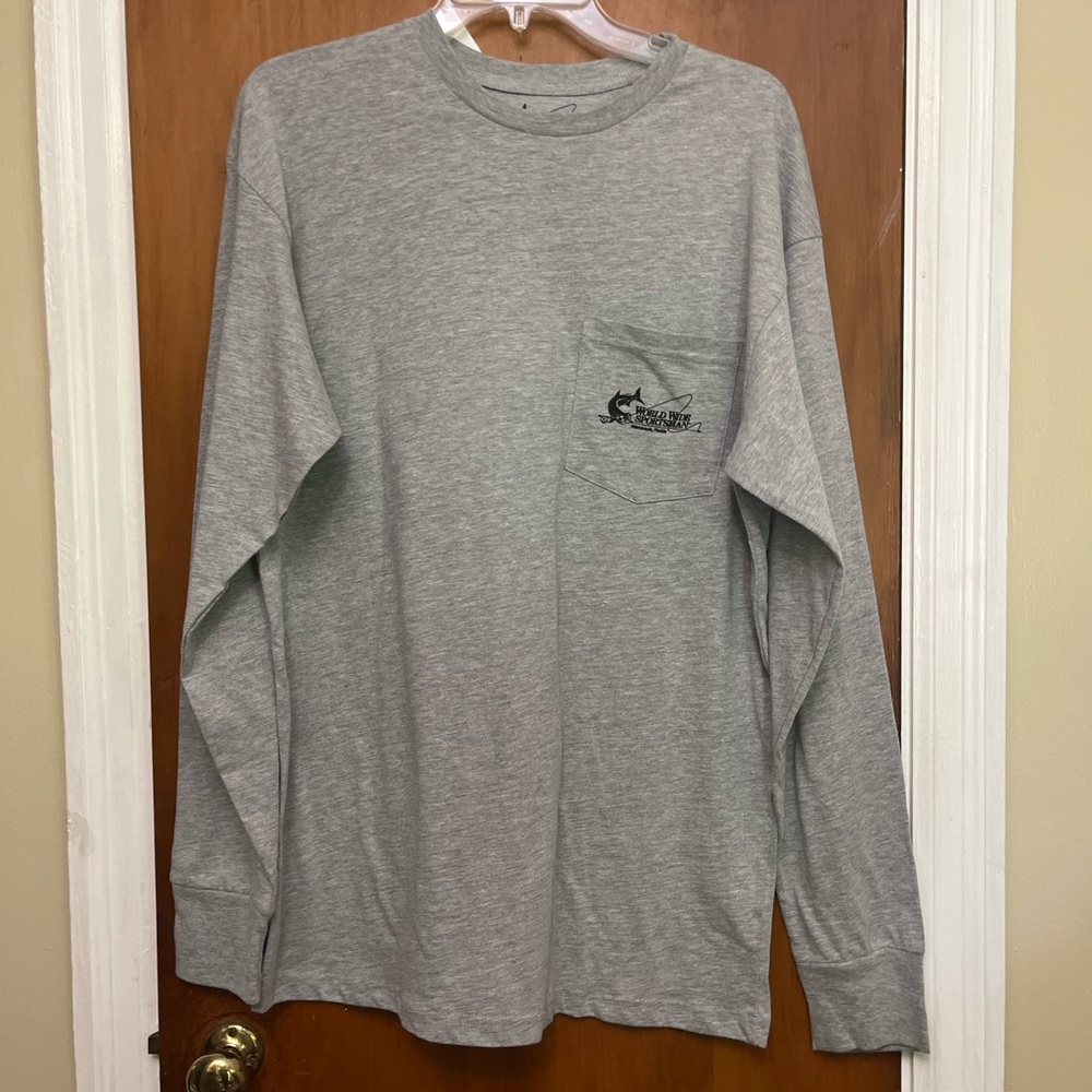Bass Pro Shop  World Wide Sportsman Gray Long Sleeve Men's Shirt.   Medium